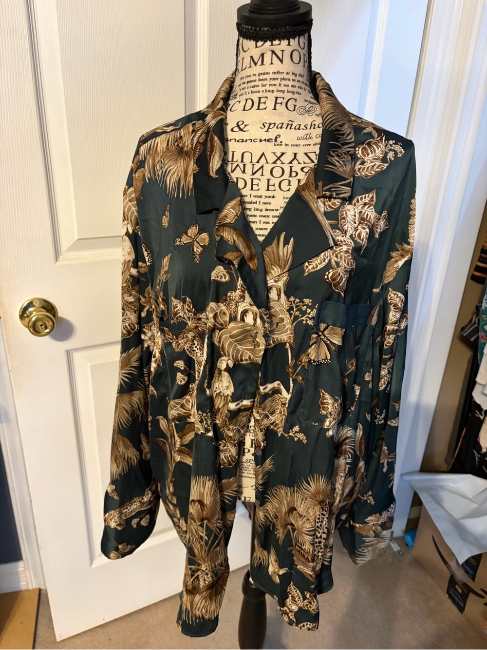 Dark Green Botanical Print Button-Up Pajamas with Long Pants